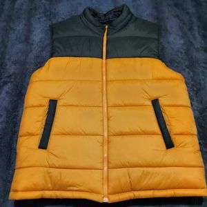 XL Men's Reversible Puffer Vest